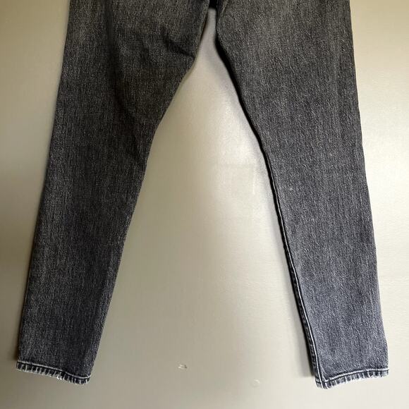 Levi’s 501 Jeans in Coal Black Size 26 High Rise Premium Denim Mom Jean Tapered - Picture 14 of 16